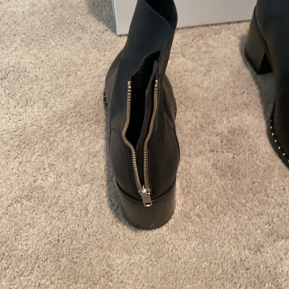 Black boots size 10